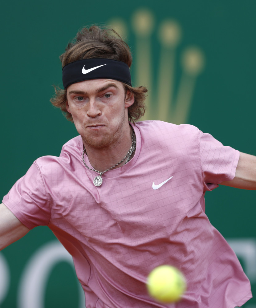 他对比赛的 他对比赛的